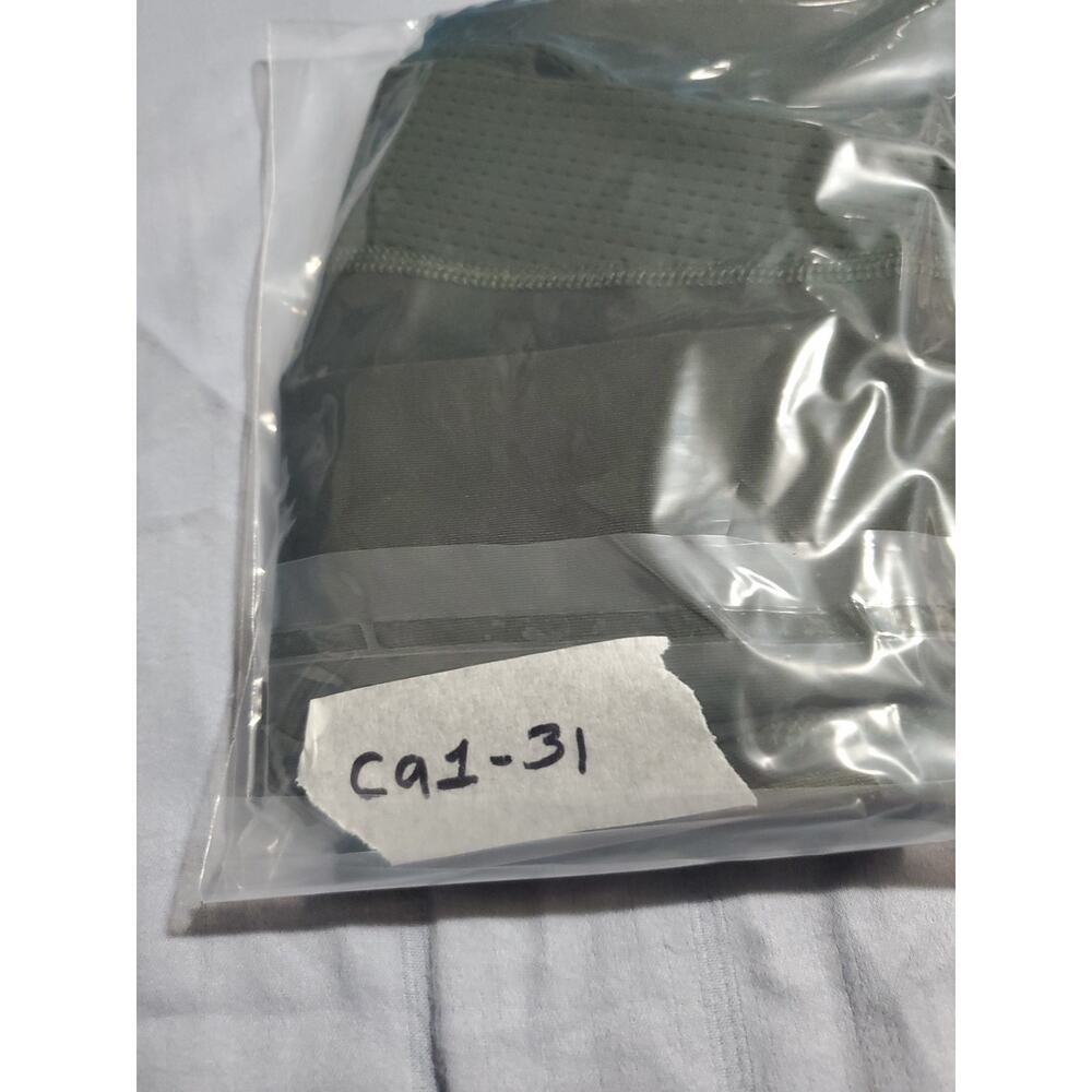 Nike Pro HyperCool Sz M Women's Green Compression Training Active Gym C1-31 - Picture 8 of 8
